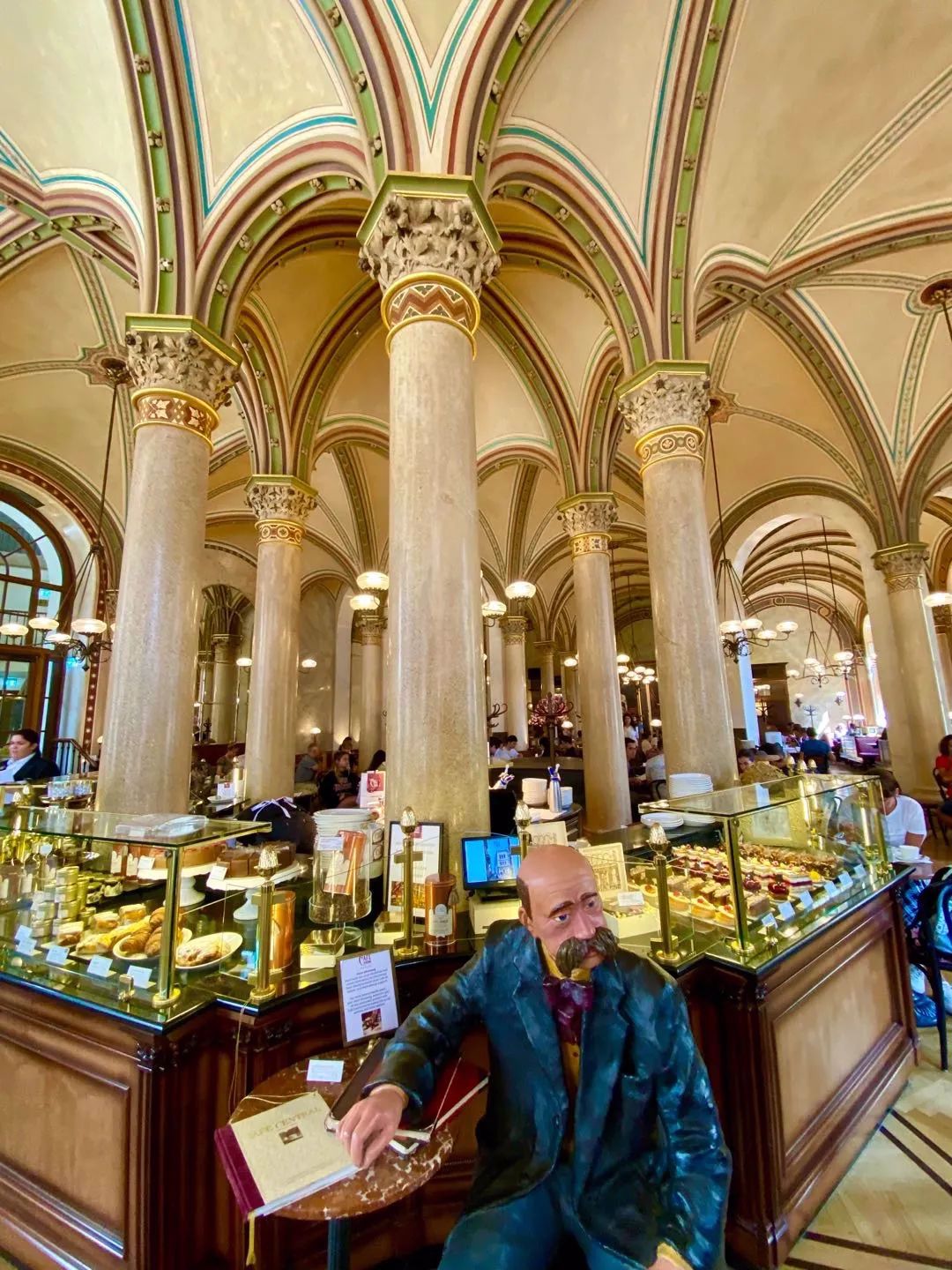 多眼看世界｜“此生必去”的著名咖啡馆- 加拿大乐活网