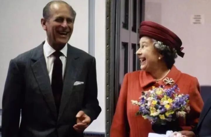 578677b96d714755a69f2ebd83e3d7b1