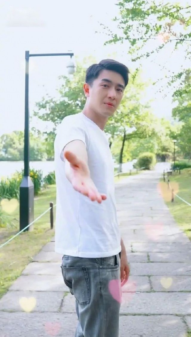 1_0A403C52_45_jwu3w 1_0A403C52_45_jwu3w