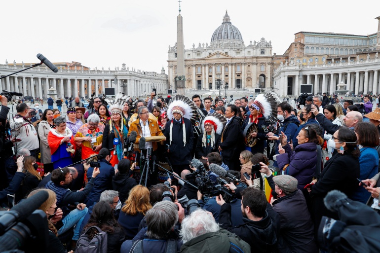 2022-03-31T122054Z_231680149_RC2NDT9KOR4G_RTRMADP_3_CANADA-INDIGENOUS-VATICAN_18b9j