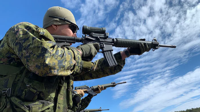 canada-latvia-quebec-soldiers-ukraine_53yde