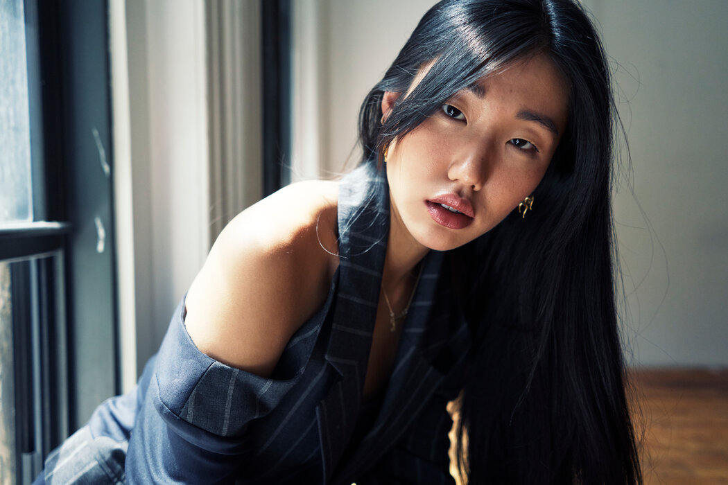 00Exposures-BLK-Asian_Uni-slide-UEV3-master1050_62965d977db9b