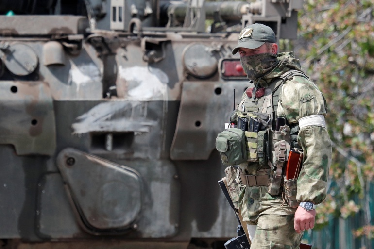 2022-05-07T123356Z_1842744480_RC292U9MX3NV_RTRMADP_3_UKRAINE-CRISIS-AZOVSTAL-EVACUATION_62796c7eae71d