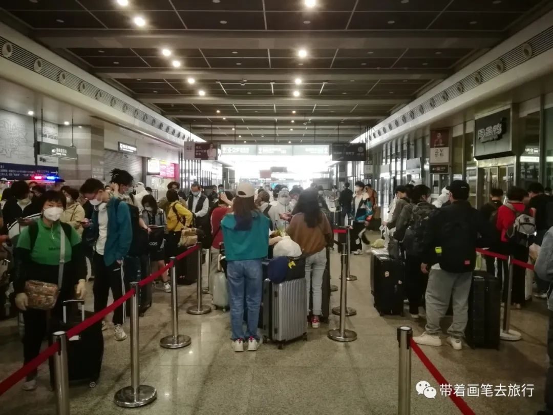 8a898dd5b5913ead3aa489efe35f63c4_628573db06543