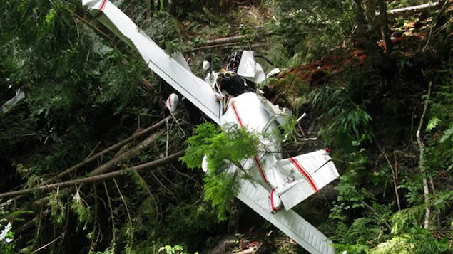 ecrasement-avion-crash-accident-carcasse-piper-pa-28-140-cherokee-sechelt-sunshine_62755ac14c1e3