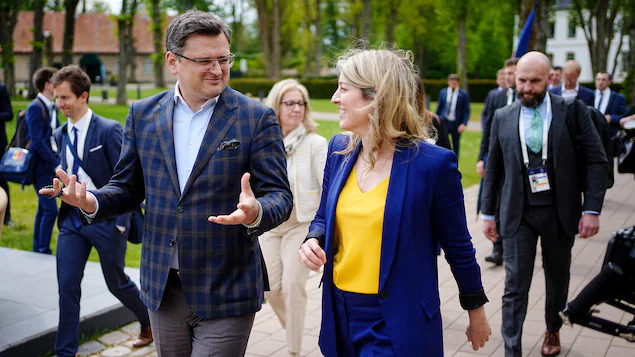melanie-joly-g7-dmytro-kuleba-allemagne_62826d26706a6