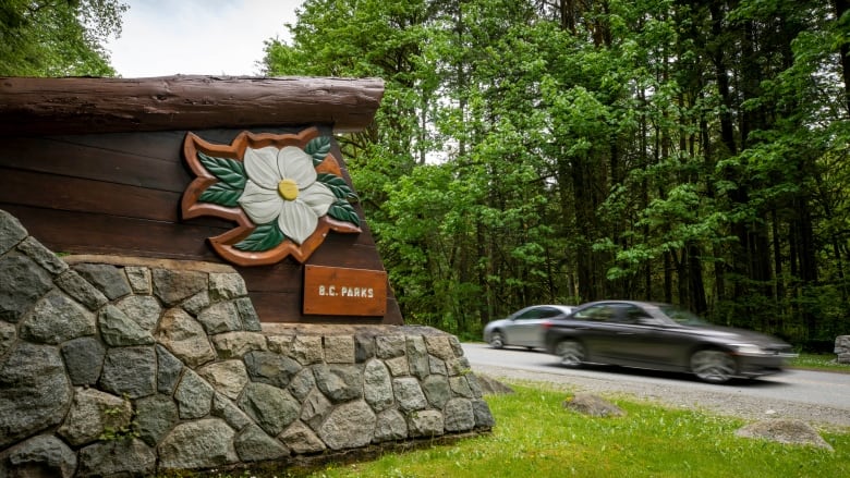 covid-19-provincial-park-reopening_62aa18e039023