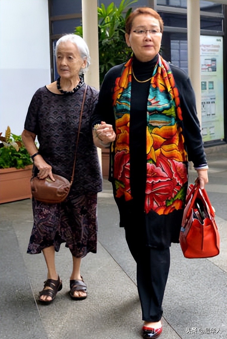 e0fc69a4a0404d8291b24ea8e5c1f1ed_62b106f078299