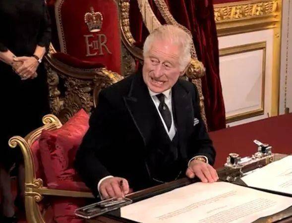 b14305fc12f64124b17e98980e6fc5c1_t2cum