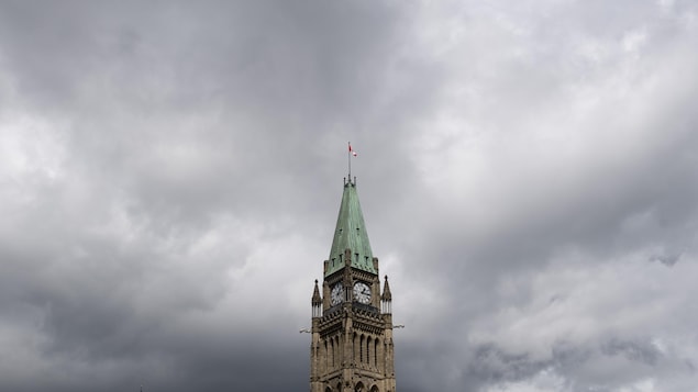 brouillard-parlement-ottawa_jmyvp