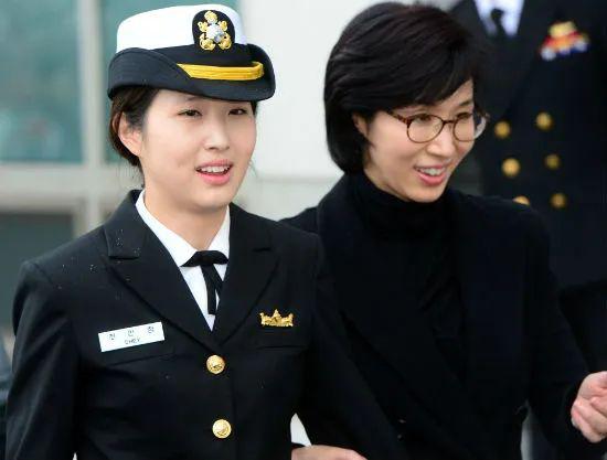 frc-2b88ea29d3aedba37cc93e55c90867e1_in7hi