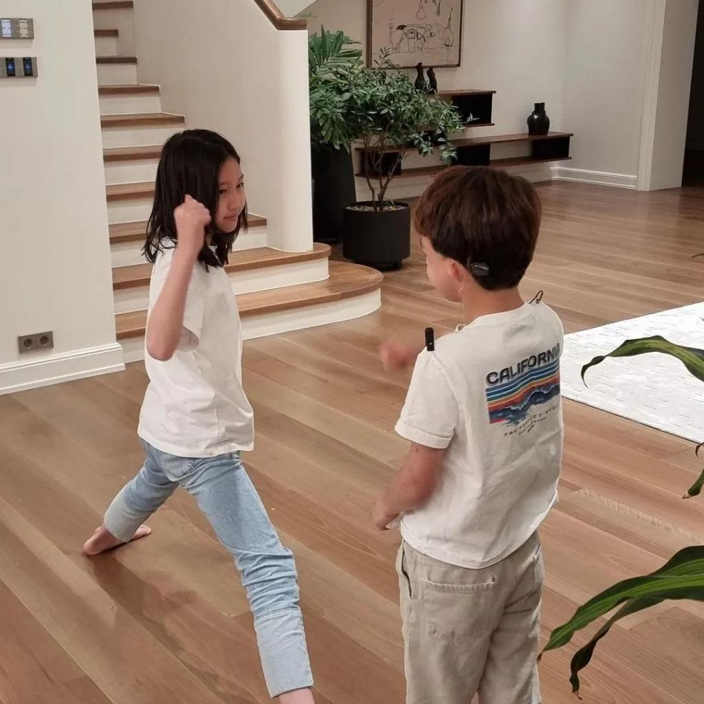 frc-d55bf6bd35eb9cbdd14cf0808e35d7e4_us2j7