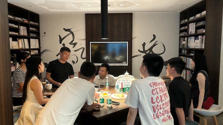 espace-travail-chine-20250805-104644-689243842490a espace-travail-chine-20250805-104644-689243842490a