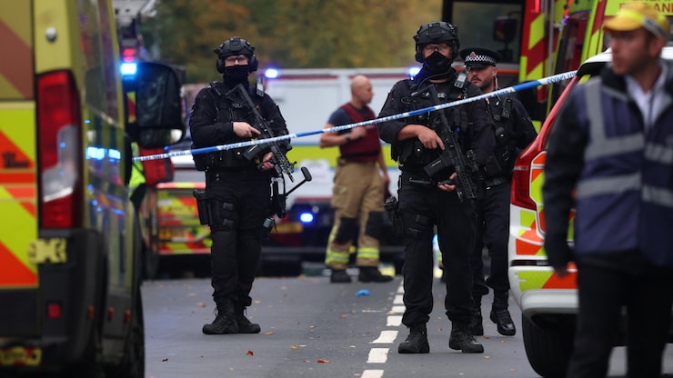 secours-intervention-attaque-couteau-manchester-angleterre-20251003-110055-68e00f57ad093
