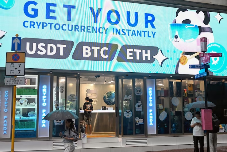 bitcoin-ethereum-stablecoin-usdt-cryptocurrency-store-hong-kong-20251108-090127-690f776713122