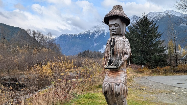 nuxalk-art-moa-musee-anthropologie-bella-coola-20251122-093046-6921f34639d25