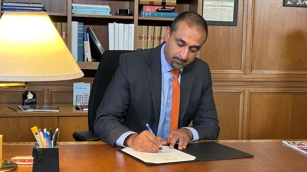 ravi-kahlon-barrieres-20251121-095949-6920a895025d4