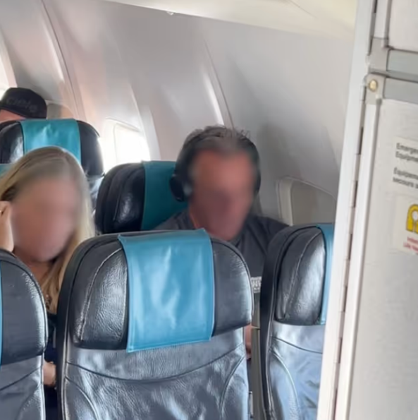 69344ac4a102b-20251206-085623-693460373d488