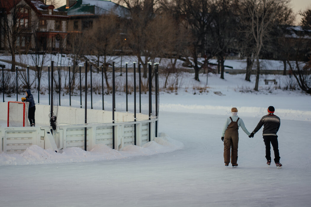 26nat-minn-mood-d1b-01-qwbl-master1050-20260128-101125-697a514d1509a