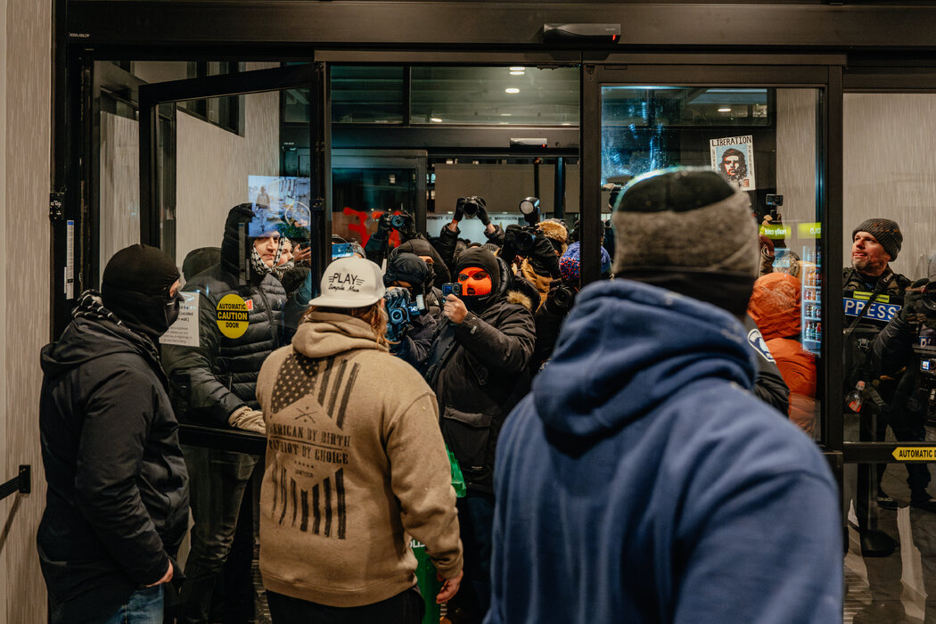 26nat-minn-mood-d2-2-cjzg-master1050-20260128-101125-697a514d73536