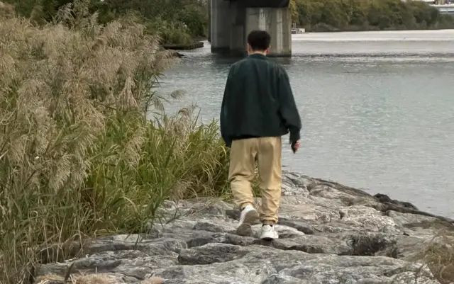 695bd511b832f-20260105-102154-695c014257308