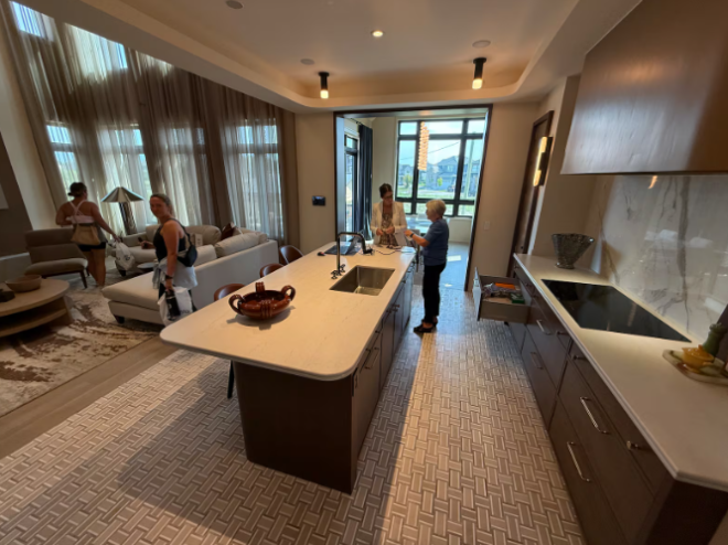 695fcb79841ec-20260108-084608-695fdf5087295