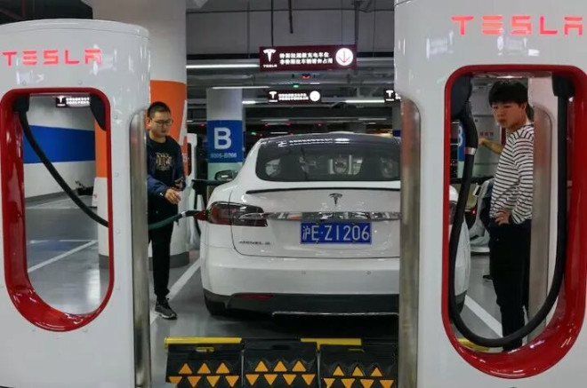 696e88ad45efe-20260119-150639-696eb8ff54351