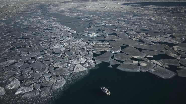 groenland-bateau-glace-20260131-085306-697e33722e6c4