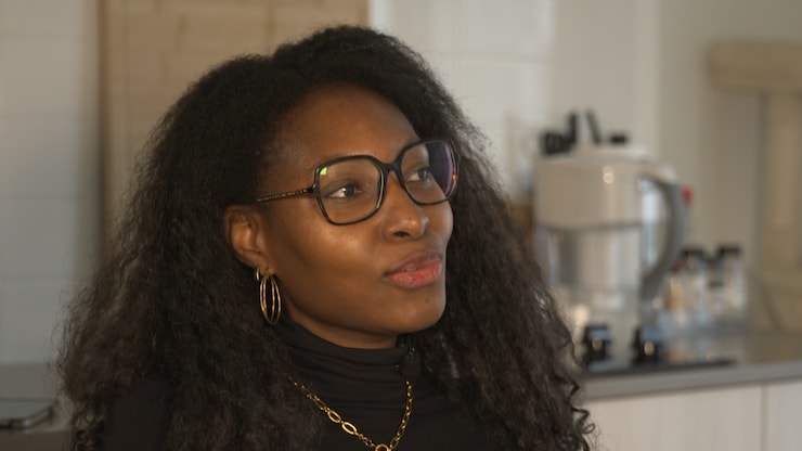 hawa-moudi-residence-permanente-toronto-20260119-152520-696ebd608a2d5