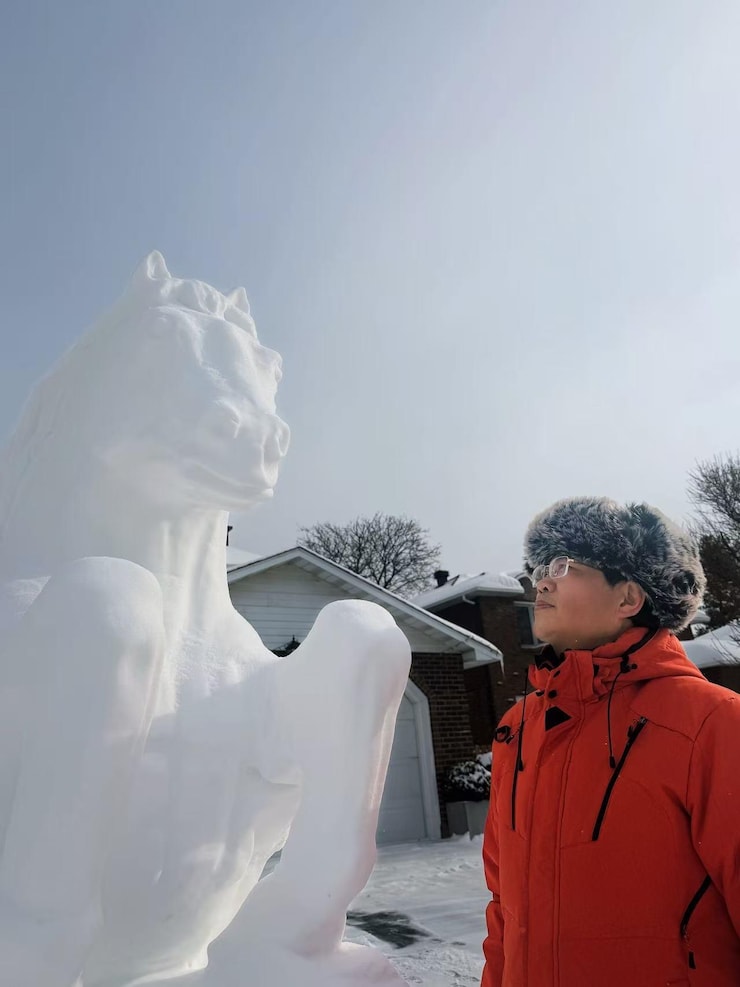 qingsong-snow-sculpture-2-20260213-091623-698f5c67d9bc8