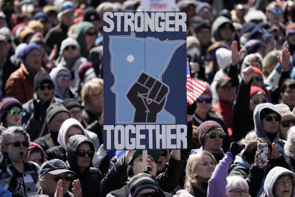 2026-03-28T214346Z_471188117_RC2VDKAOHZTR_RTRMADP_3_USA-TRUMP-PROTESTS-20260329-084518-69c9490e7c12f