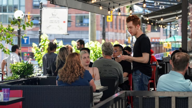 terrasses-vancouver-yaletown-restaurants-terrase-patio-91221-20260305-092834-69a9bd42ad5a2