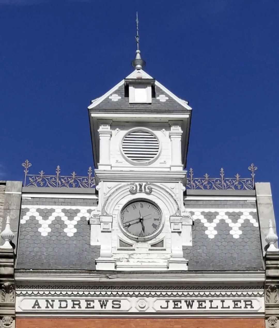 640-20260405-110217-69d2a3a943343