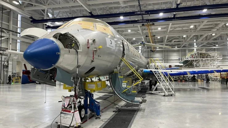 avion-affaires-global-8000-bombardier-pearson-toronto-usine-20260908-185438-6aa059ee8423d